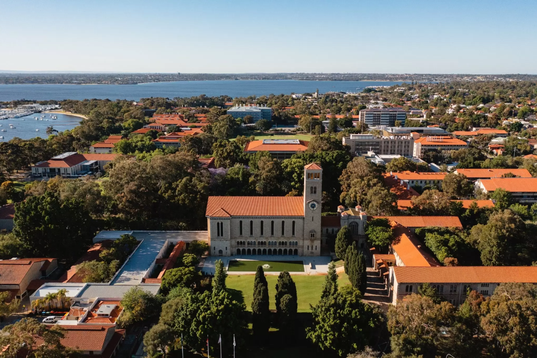 Study in Australia with ScholyHub Consultants