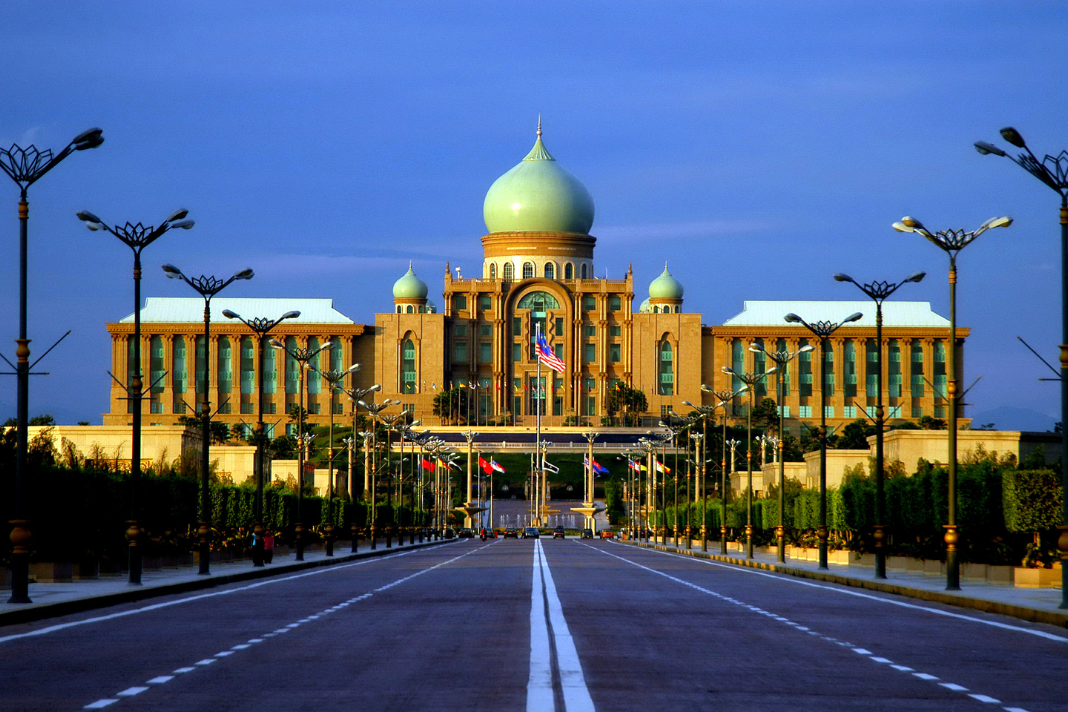 Study in Malaysia with ScholyHub Consultants (4) Study in Malaysia with ScholyHub Consultants (4)