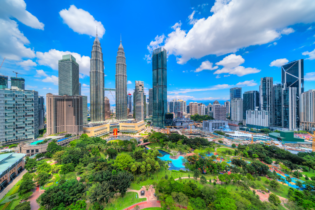 Study in Malaysia with ScholyHub Consultants